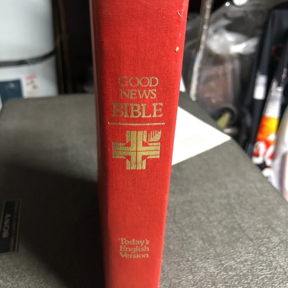 Good News Bible Today’s English Version Hardcover - Red